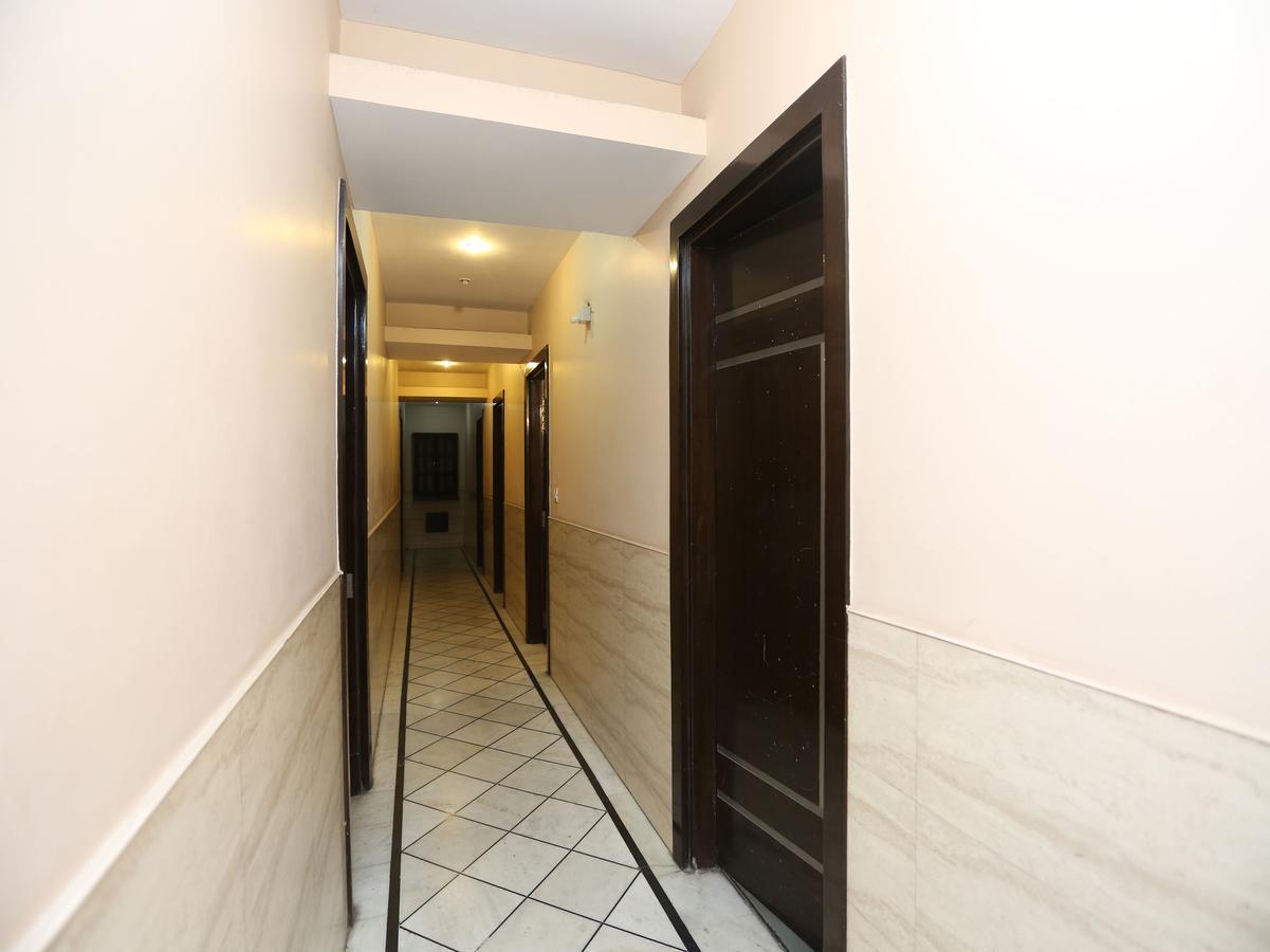 Oyo 13541 Otani Hotel Дели Экстерьер фото
