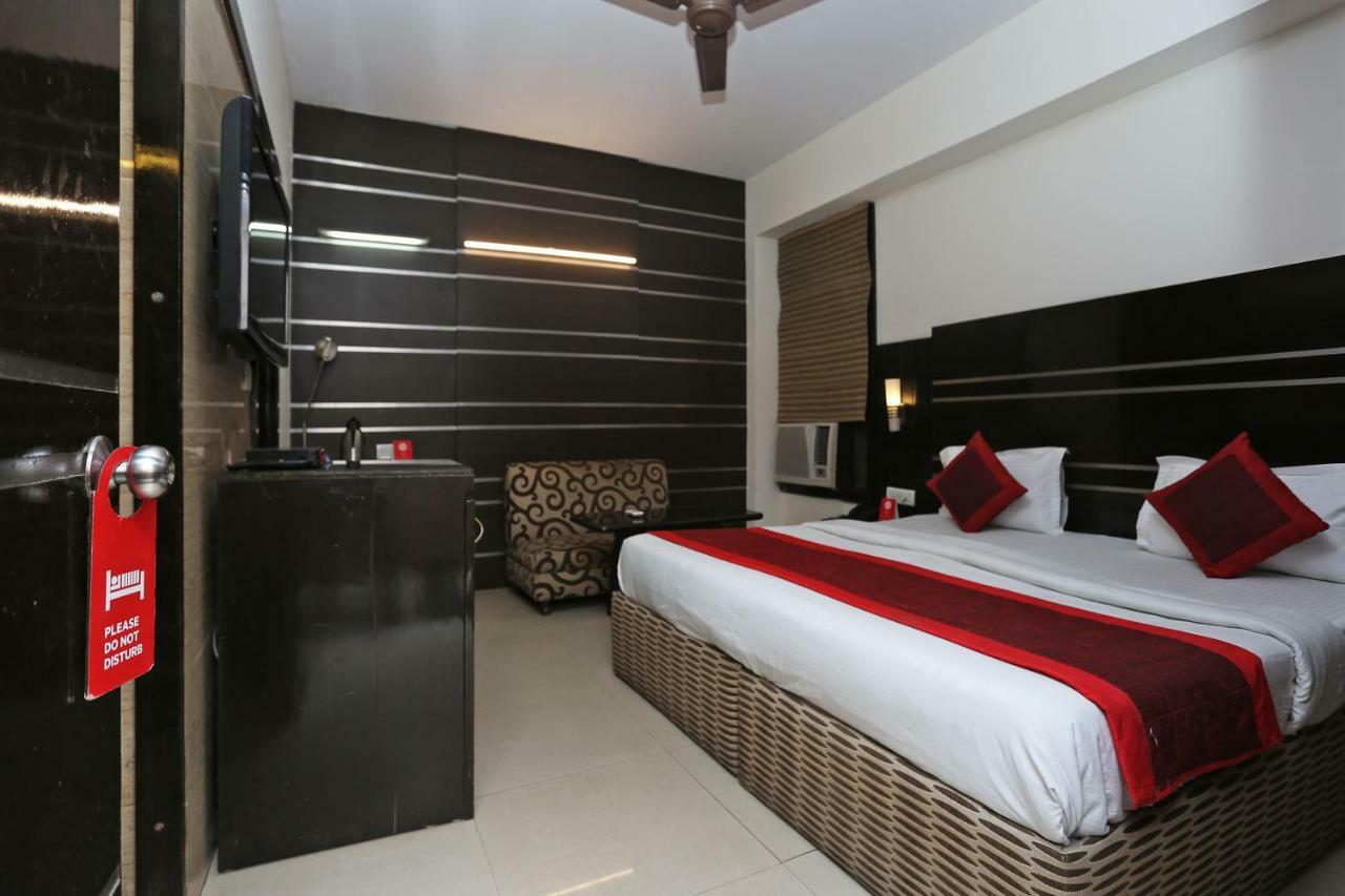 Oyo 13541 Otani Hotel Дели Экстерьер фото